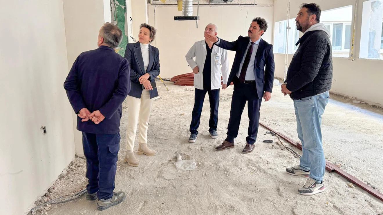 Rektör Yılmaz, Tıp Fakültesindeki yenileme çalışmalarını inceledi